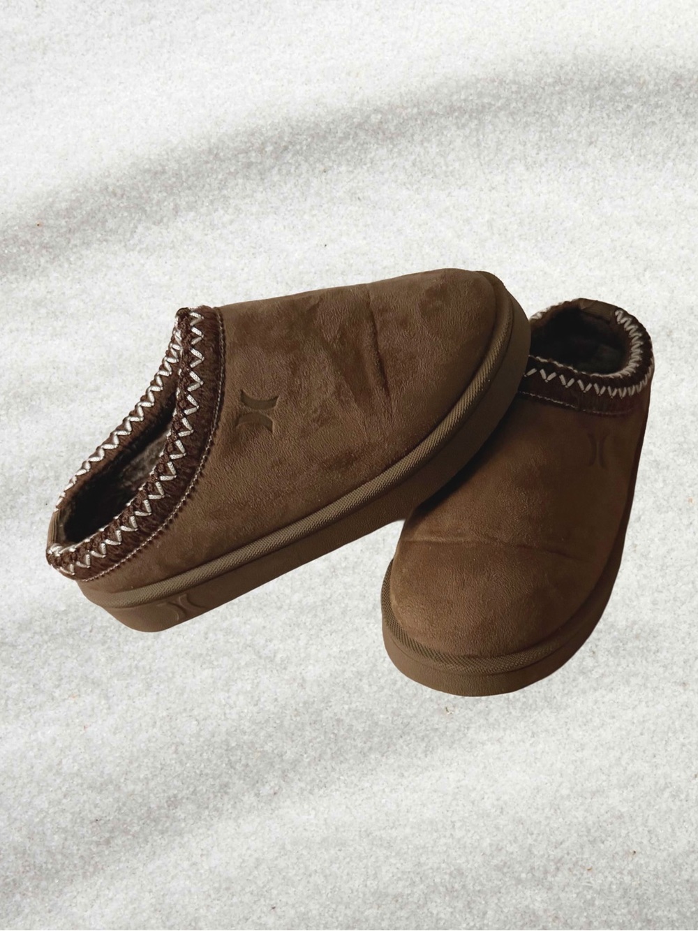 Hurley Kids Brown Suede Slip On Slippers for Indoor and Outdoor Size 1
